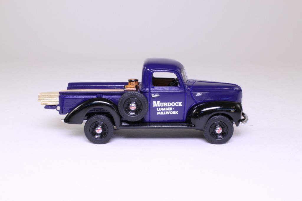 Matchbox Collectibles YYM38040; 1940 Ford F-100 Pickup; Murdock Lumber